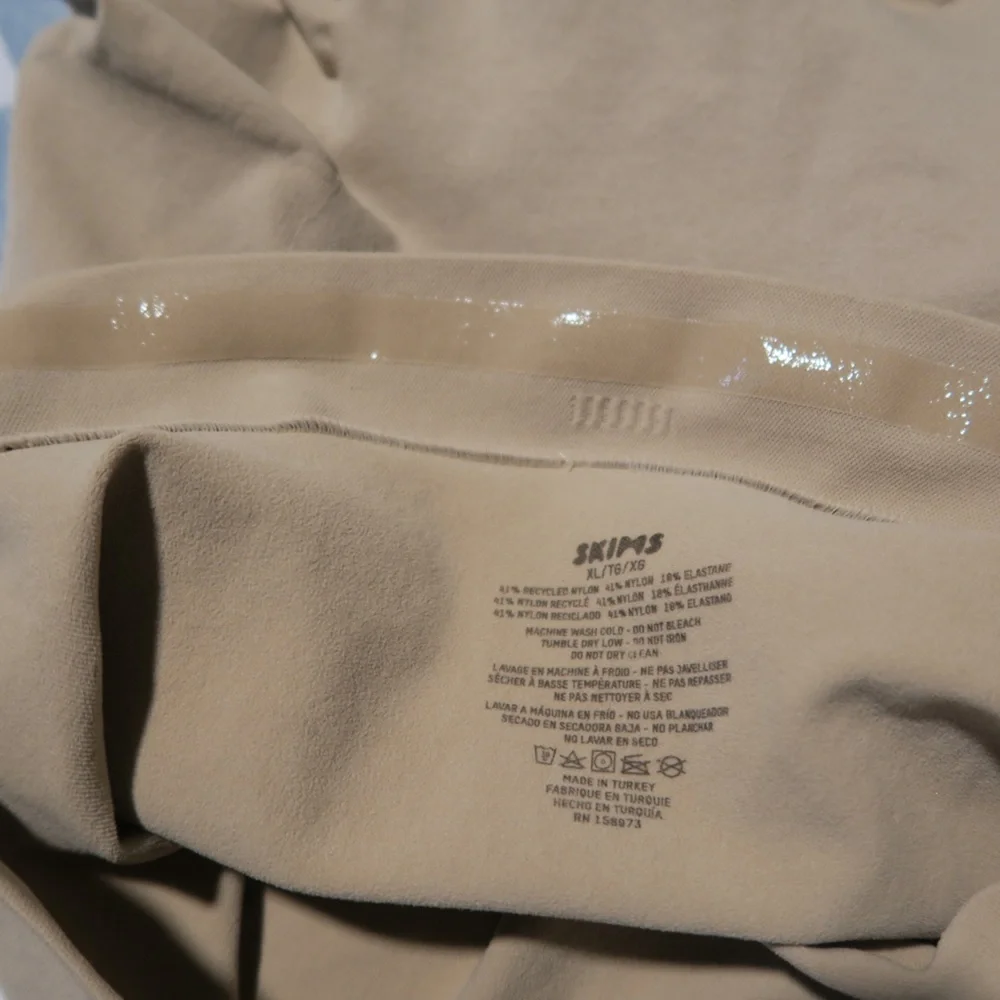 Skims‎ Seamless Sculpt High Waist Brief Clay Neutral Pull On Stretch Compression